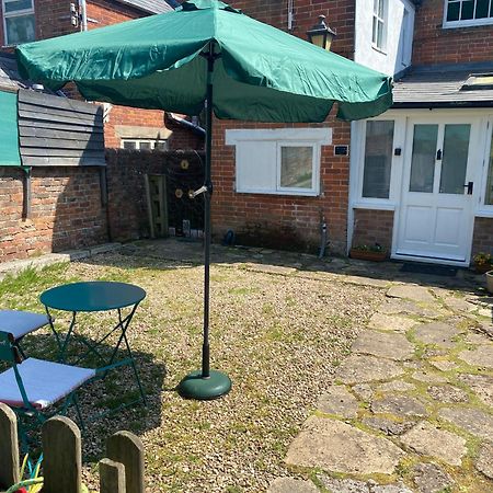 Bridport Garden Suite Екстериор снимка